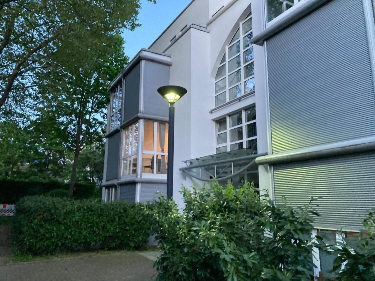 Homeoffice Business Nature View Mit Parkplatz Zentral, Hauptbahnhof Und Kuche Wiesbaden Exterior foto